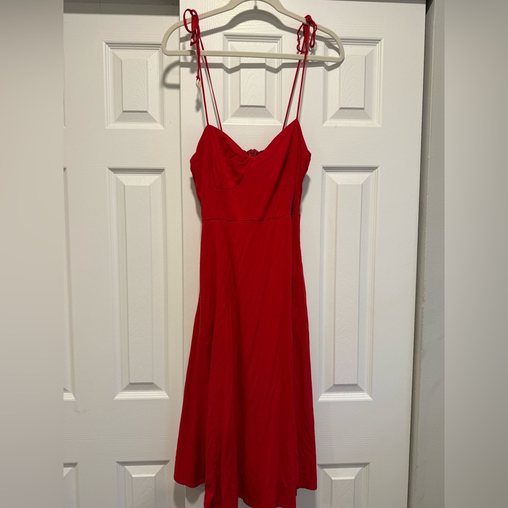 Elegant Red Midi Dress